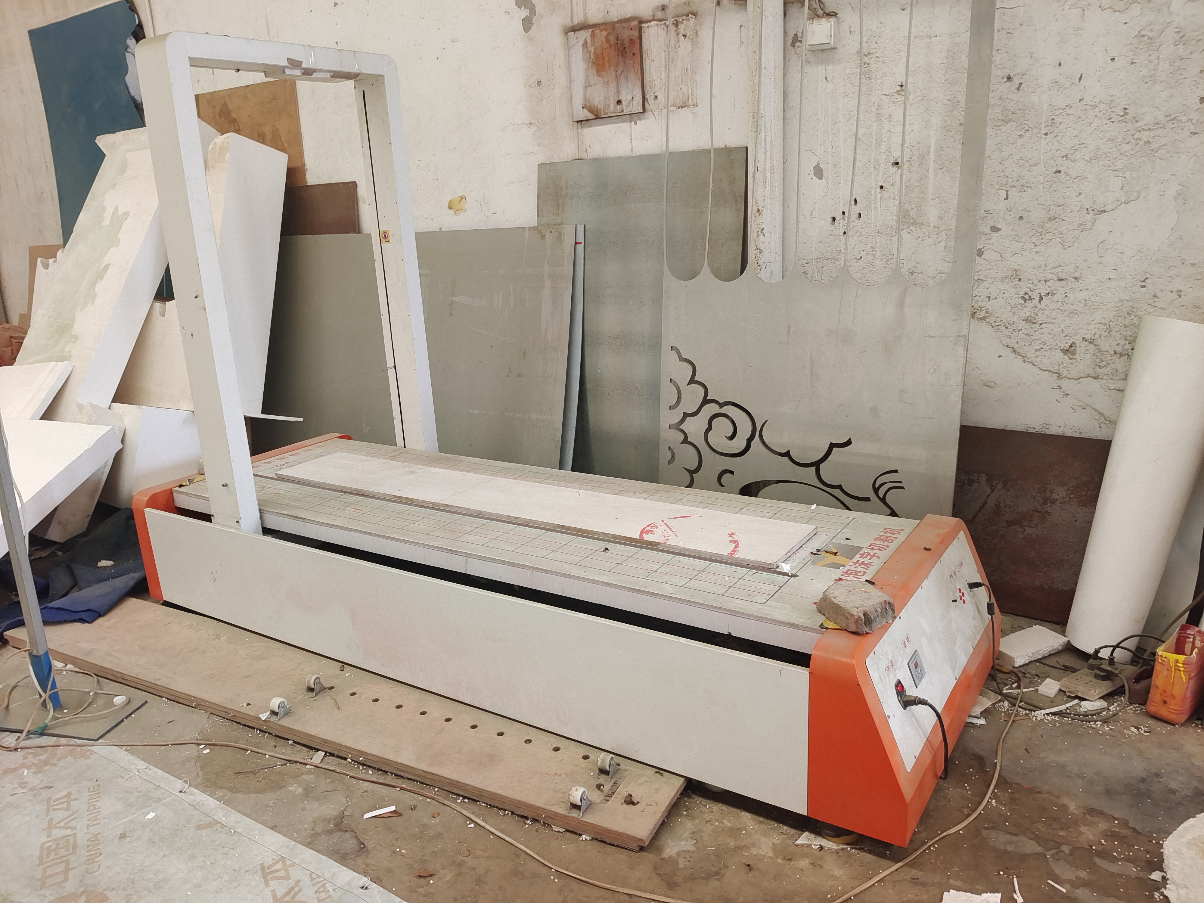 泡沫字制作雕刻機(jī)展示